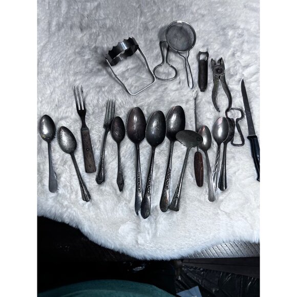 Vintage silverware lot Roger etc lots of misc - Picture 5 of 6